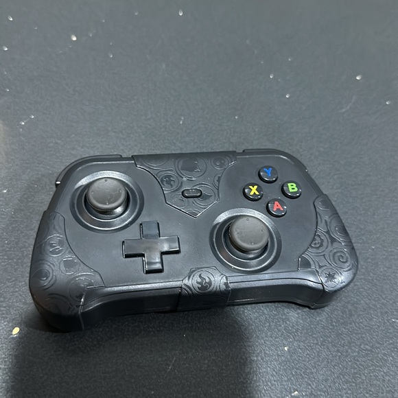 Skylanders Trap Team/Superchargers Bluetooth Mobile Traptanium Portal - Picture 3 of 8